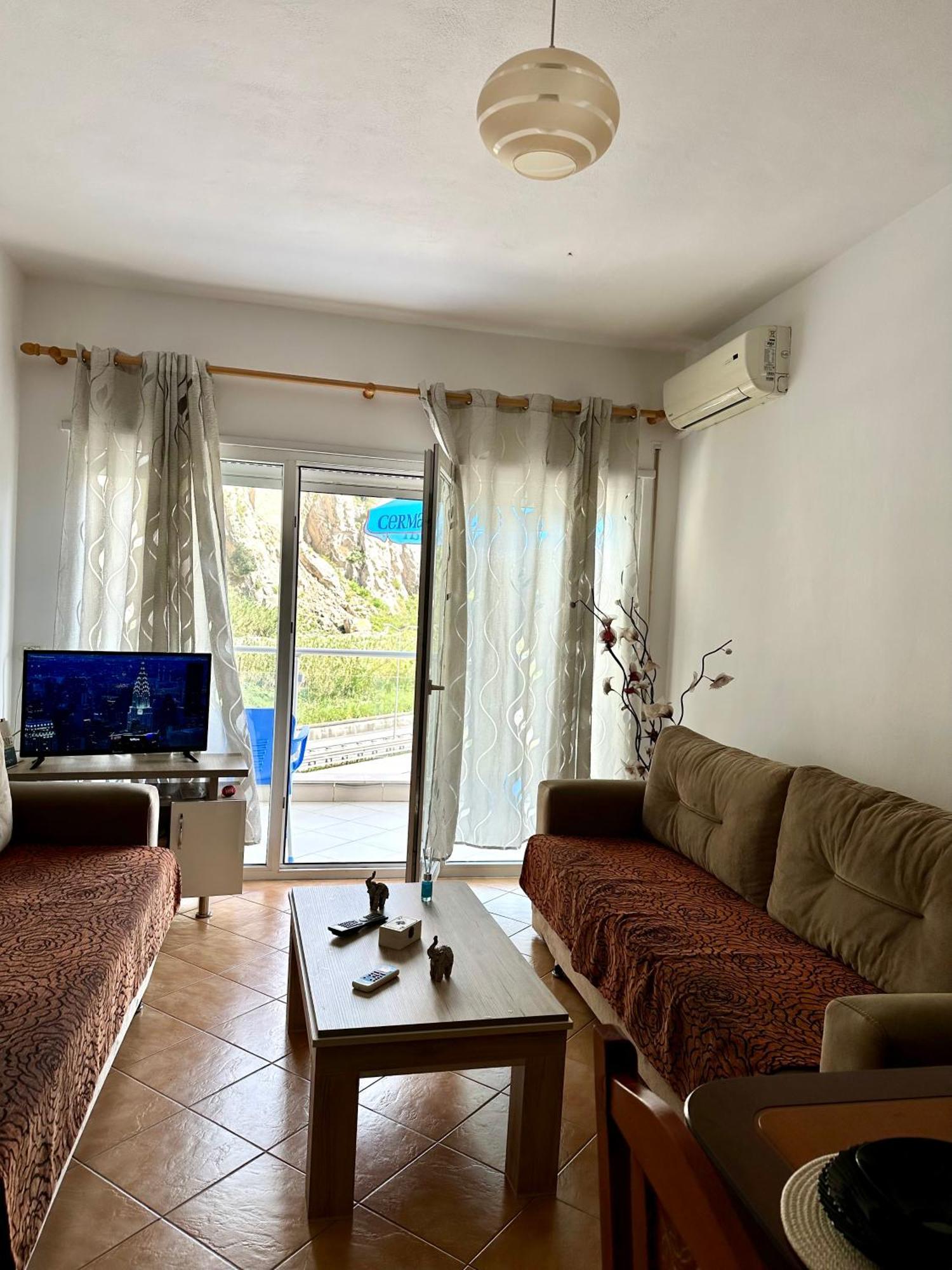 Apartment Ermest ,Kavaje Rock Durrës Kültér fotó