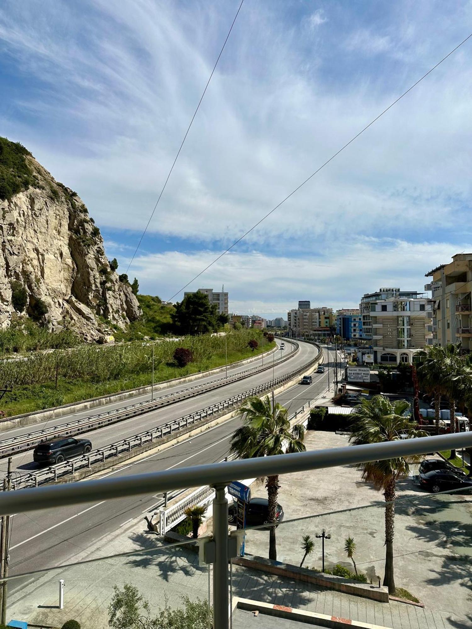 Apartment Ermest ,Kavaje Rock Durrës Kültér fotó
