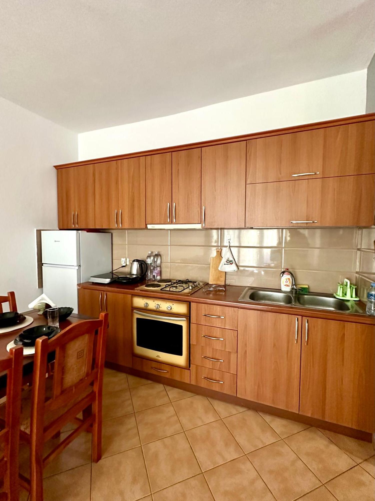 Apartment Ermest ,Kavaje Rock Durrës Kültér fotó